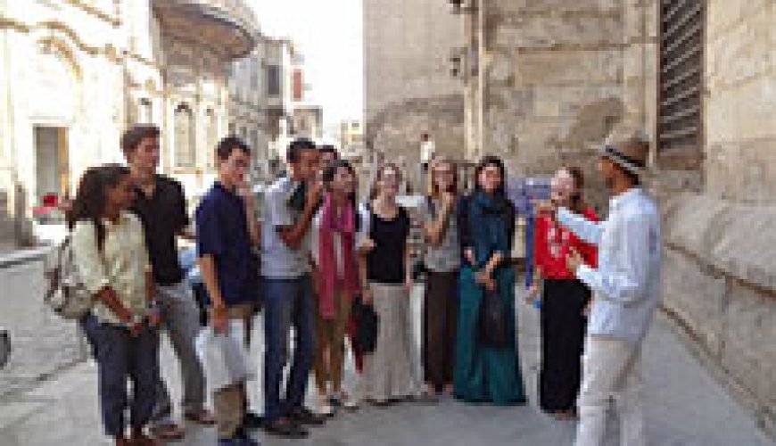 Full Day Tour to Pyramids, Museum and Khan El Khalili