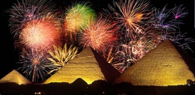 New-Year-Fireworks-2021-at-the-Pyramids