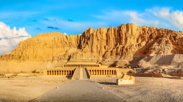 The Valley of the Kings: Ancient Marvels Hidden in Egypt’s Sands