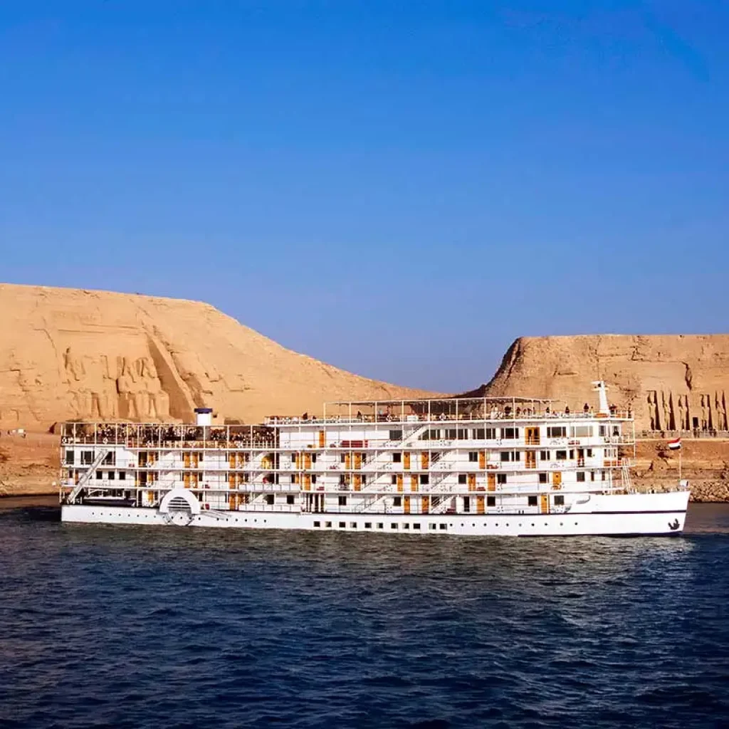 crucero por el lago nasser